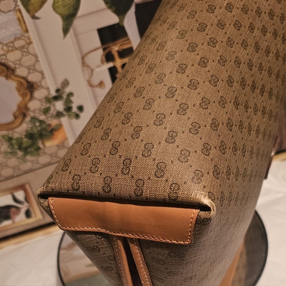 Gucci Microguccissima Vintage Leather Pouch- (COA) Certificate - Picture 11 of 16